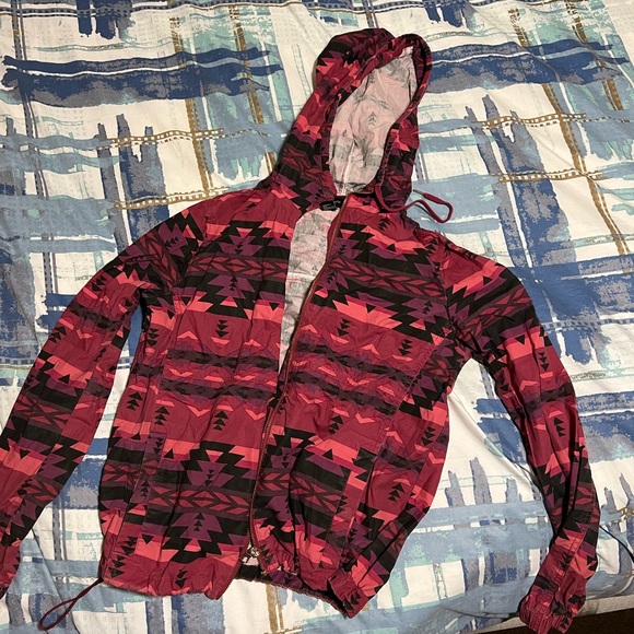 Aztec Windbreaker - Picture 4 of 6